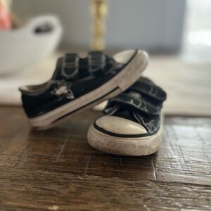 Converse Toddler Canvas Shoes Size 5
